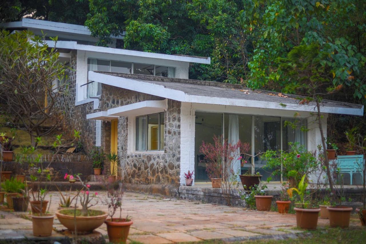 V Resorts Mahua Bagh Murud Nandgaon  Exterior photo